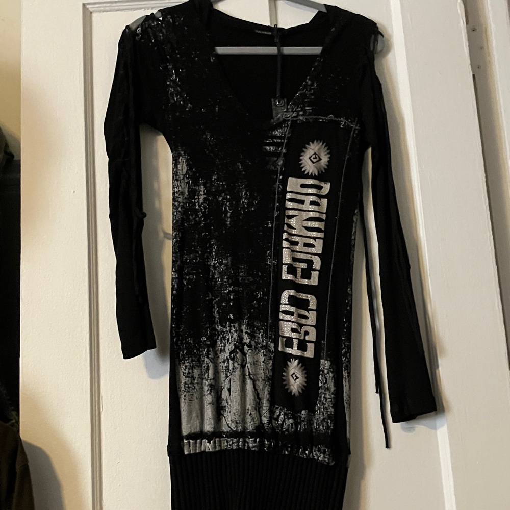 Salvage Black and Silver Long Sleeve Graphic Dress